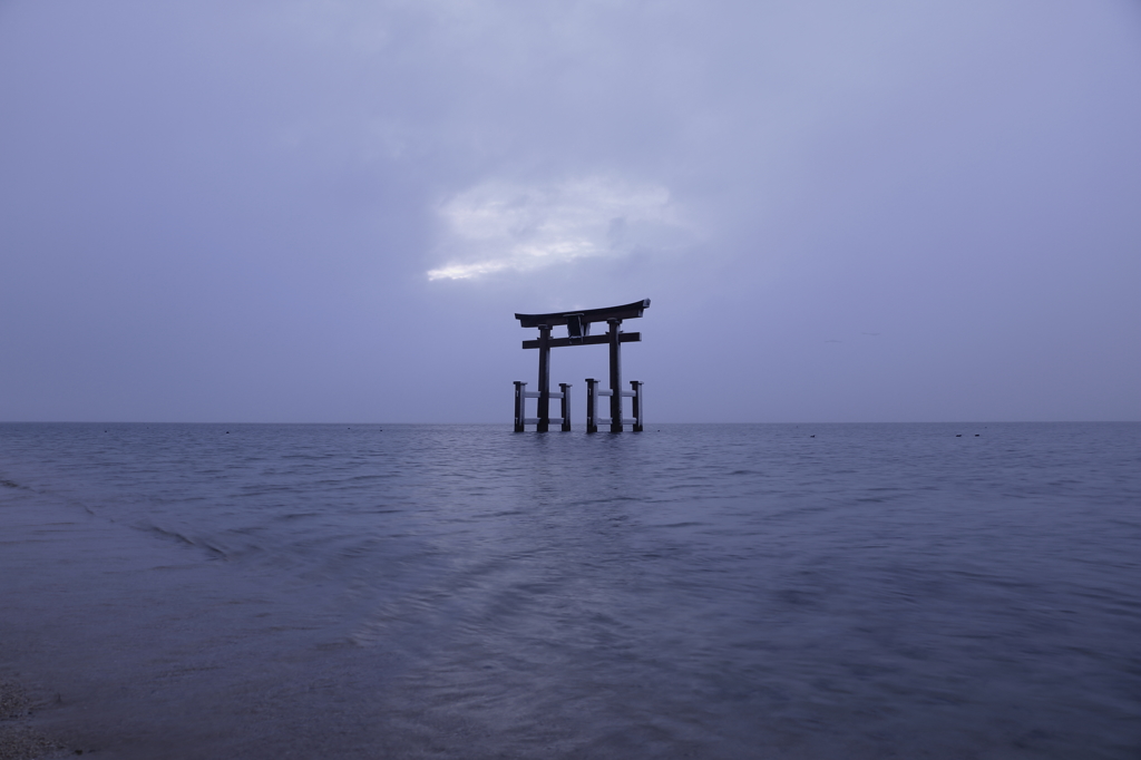 ついに日出でることなく