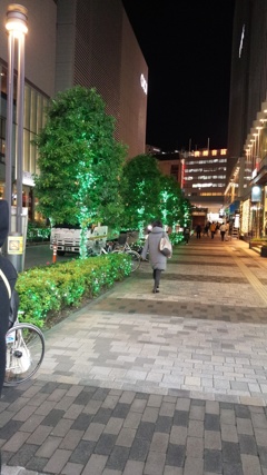 家路を急ぐ
