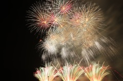 諏訪湖新作花火大会