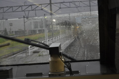 雨の中の前面展望（７月１８日）札幌行き特急列車