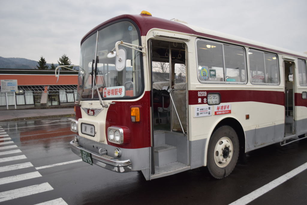 道の駅美深に停まるレトロバス。