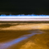 光る海