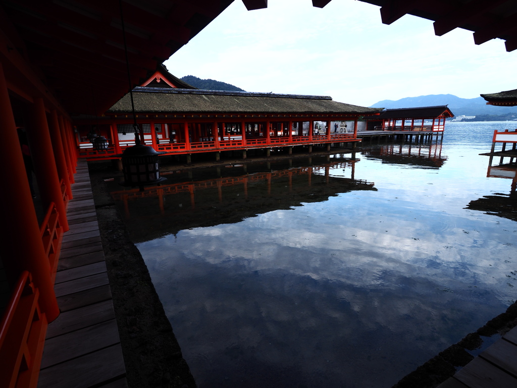 厳島の空