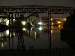 夜の京浜運河・・。