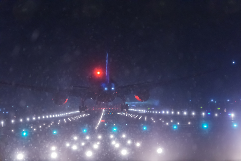 吹雪の伊丹空港