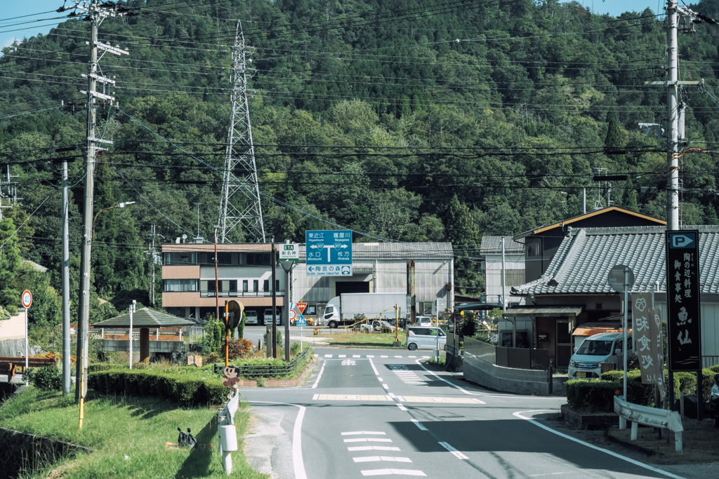 田舎へ降り立つ坂