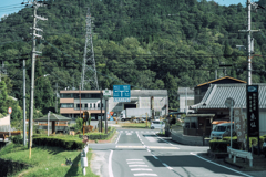 田舎へ降り立つ坂