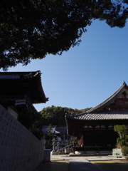 太山寺〜本堂と鐘楼