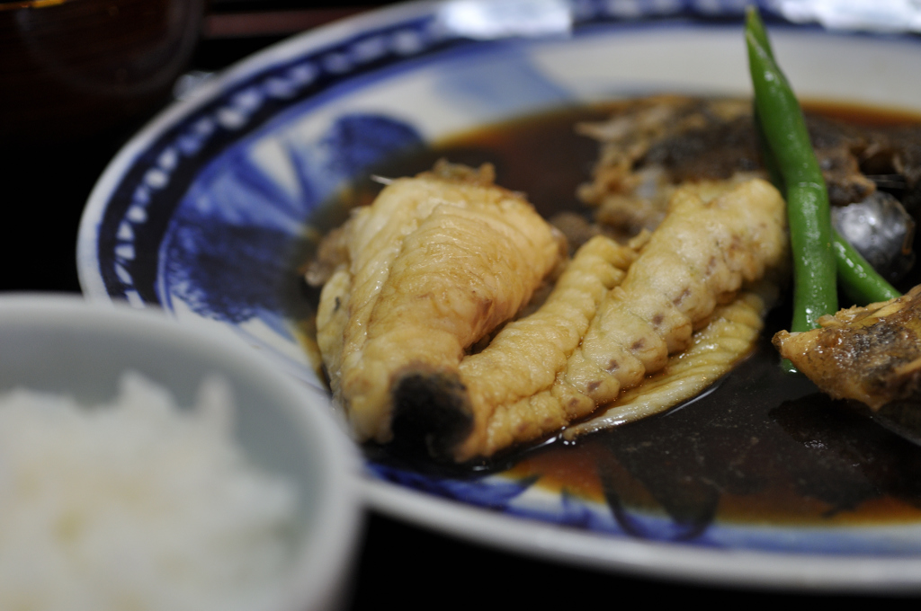 今日のお昼は煮魚定食