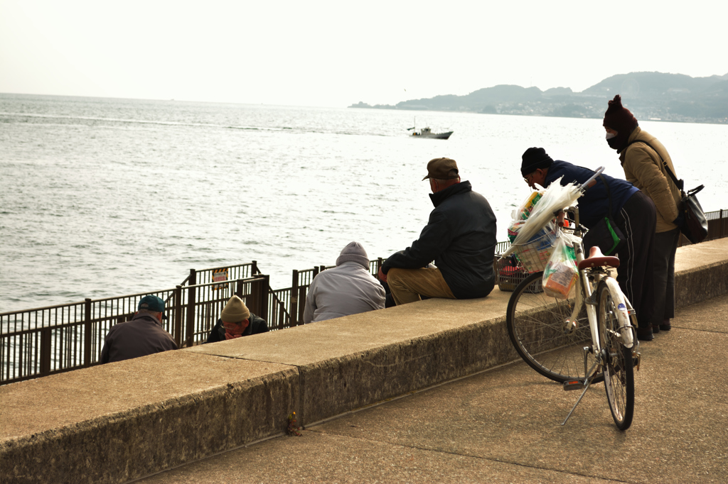 海辺の座談会