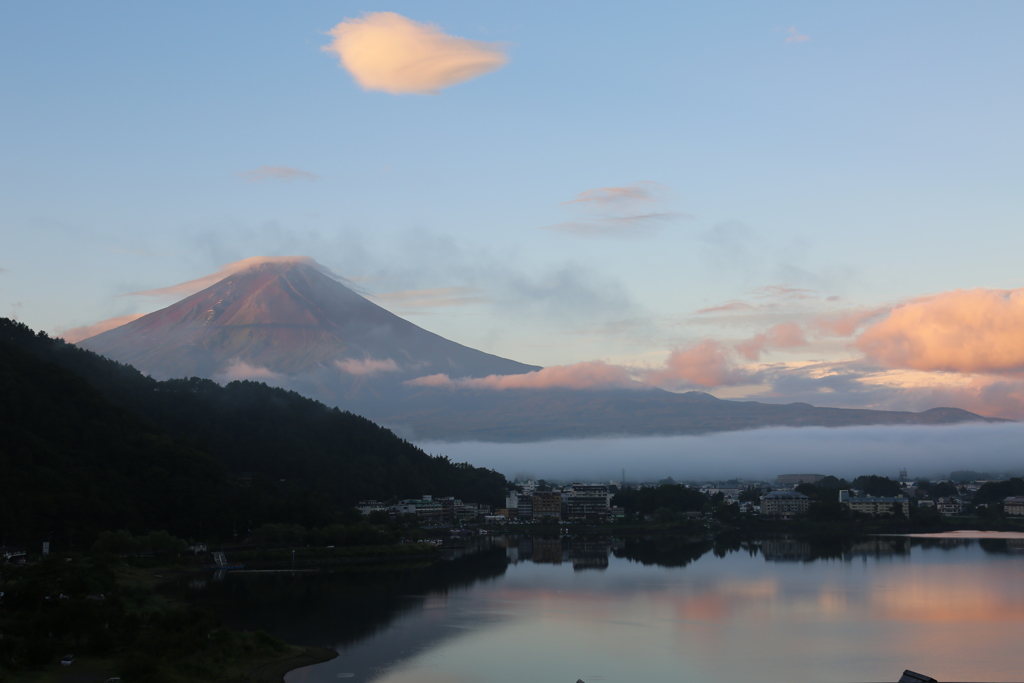 早朝の富士山