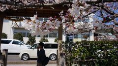 考え中