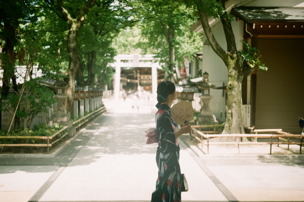 フィルムのその奥