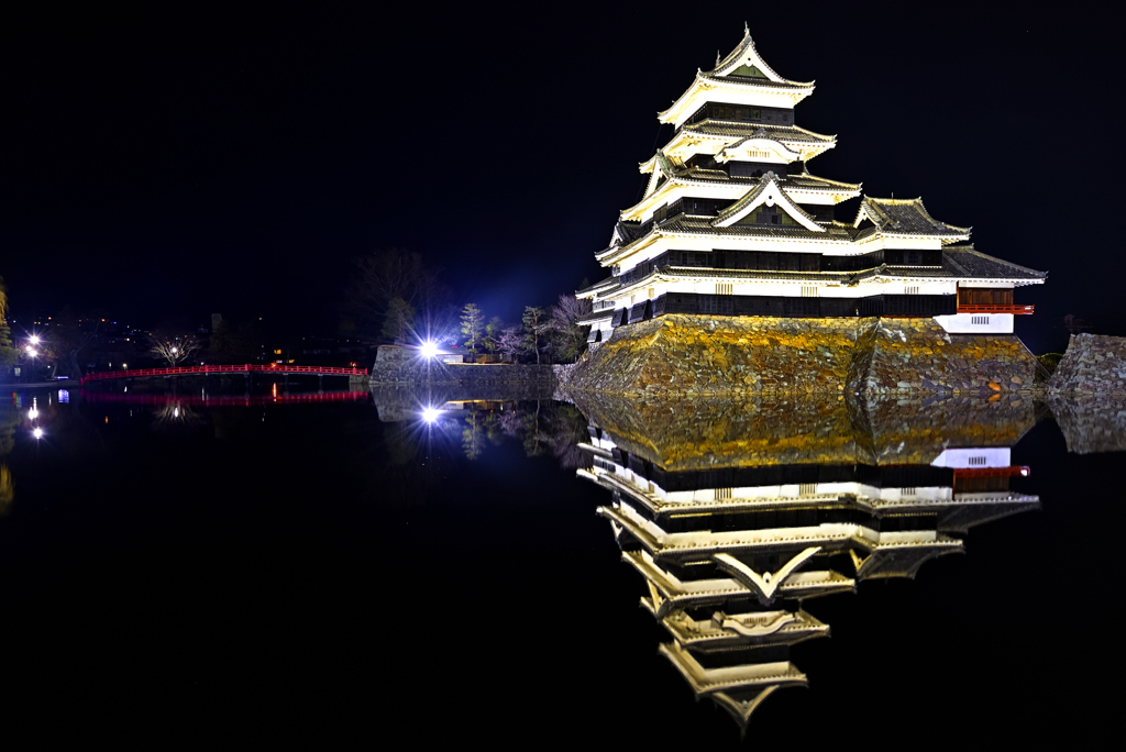 夜中の松本城