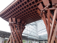 金沢駅 もてなしドーム