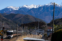 野尻駅付近から中央アルプスを望む
