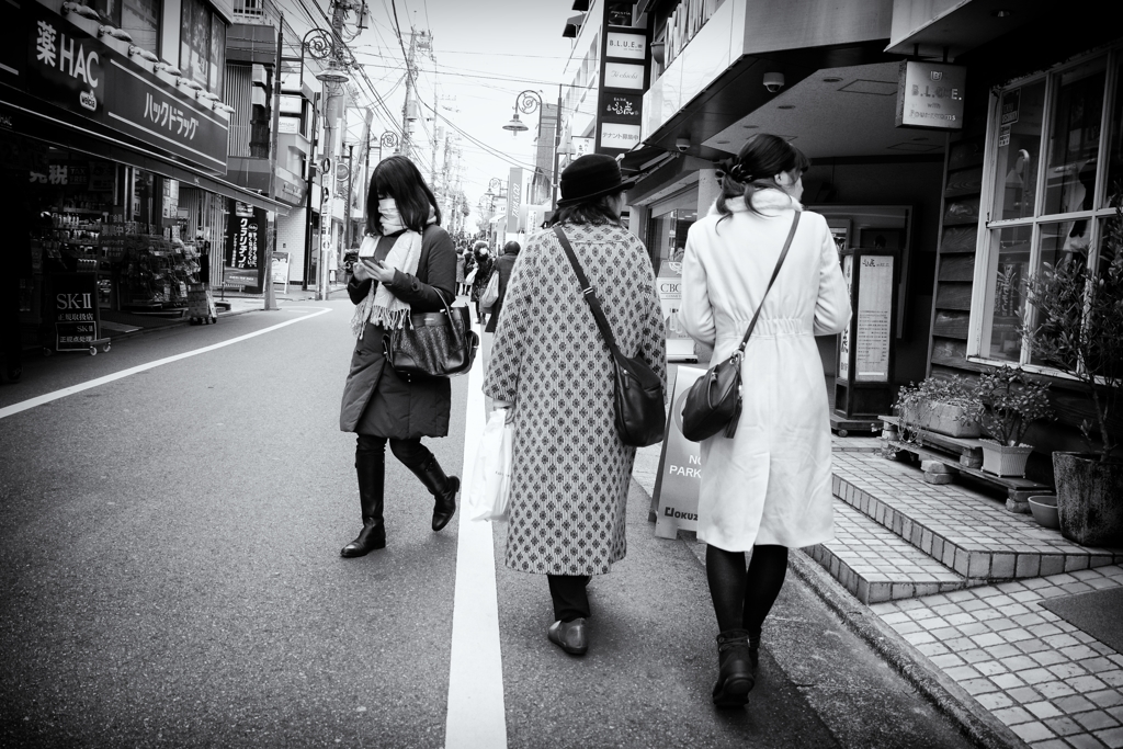 勘でよける