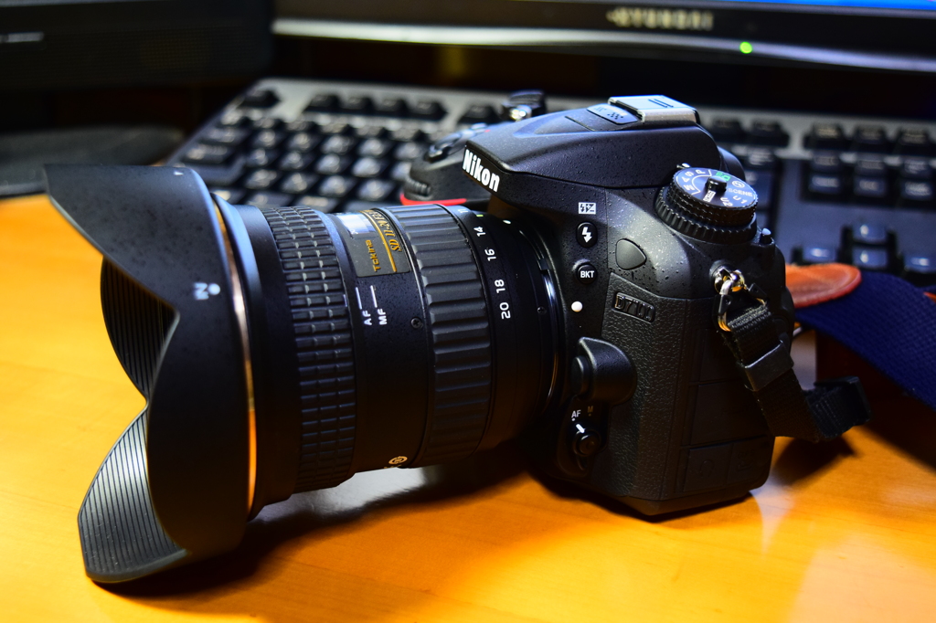 新入り D7100