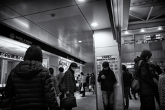 コンコースにて