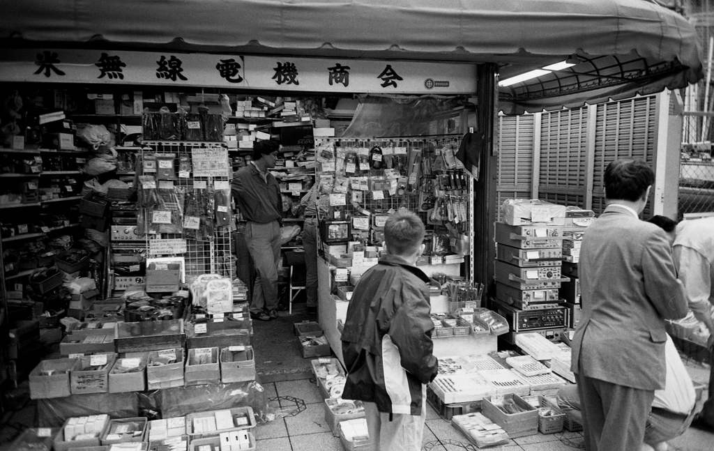 秋葉原電気街にて