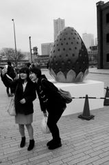 つらい姿勢でニコッ^^