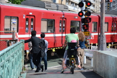 開かずの踏み切り