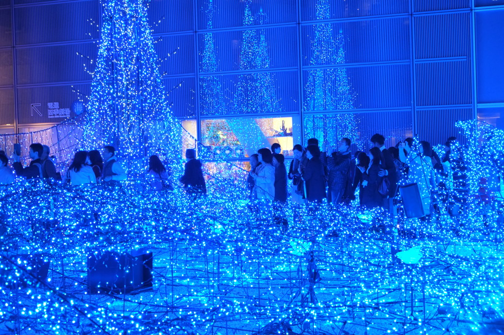 シオサイトブルー