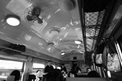 網棚のある風景