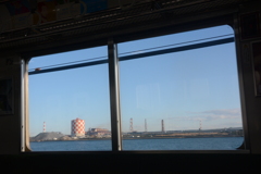 鶴見の車窓から