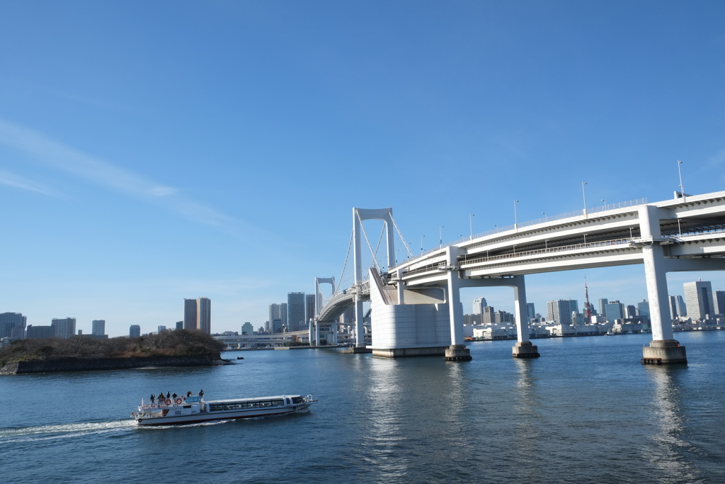 スカイブルー