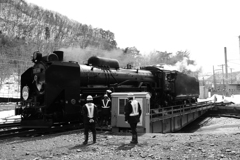 ターンテーブル