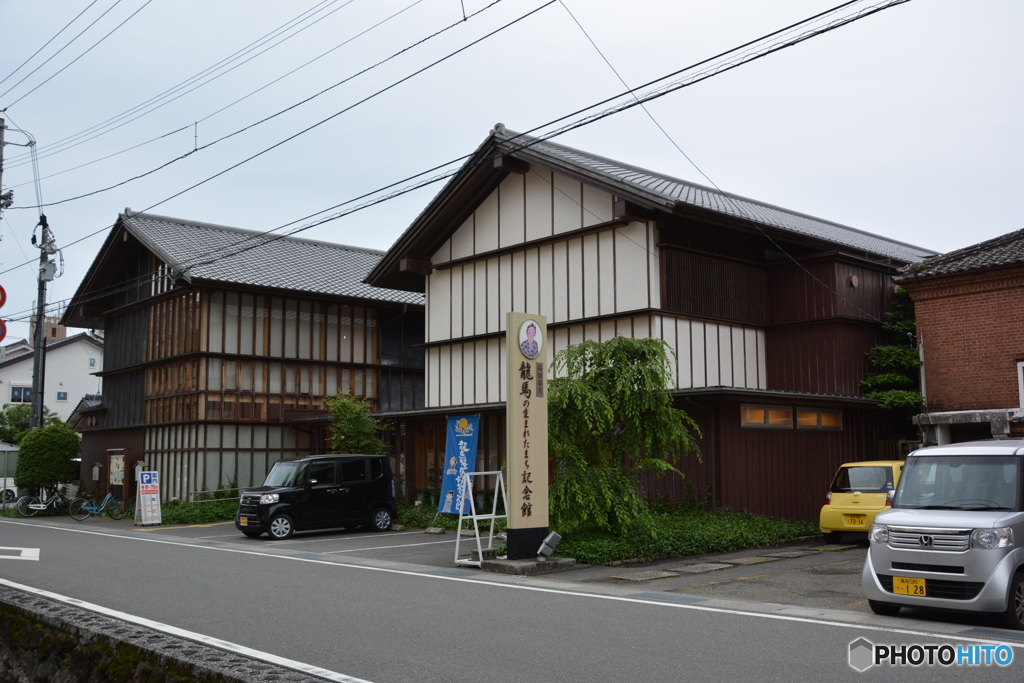 DS7_8564