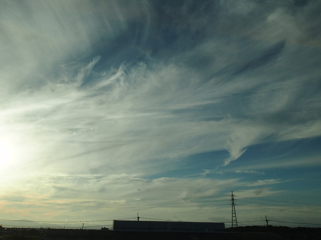 東海道新幹線からの鳳凰雲