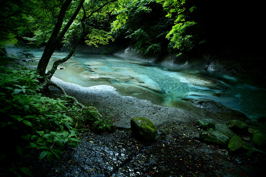 青の淵