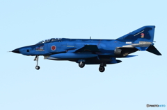 岐阜に立ち寄ったＲＦ-4　洋上迷彩！