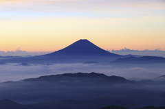 朝焼けと雲海と富士山2