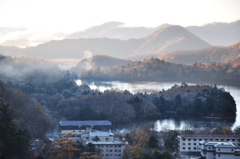 湯けむりの町を見下ろして