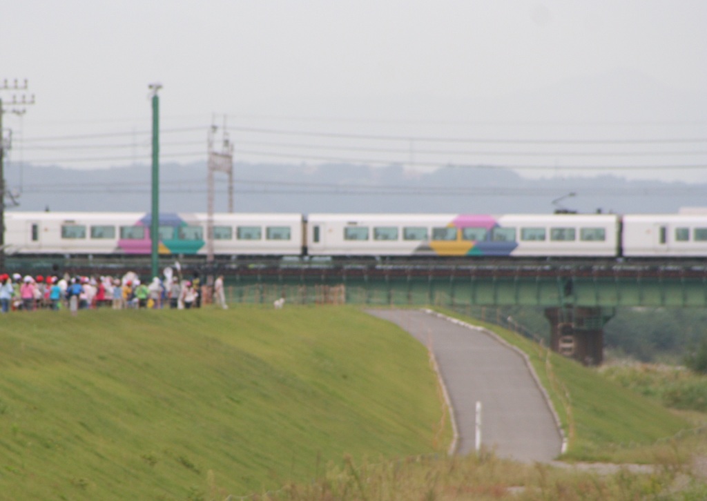 スーパーあずさと小学生