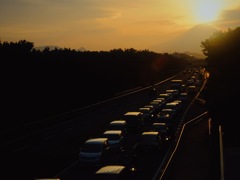 R134 茅ヶ崎一中歩道橋からの夕景