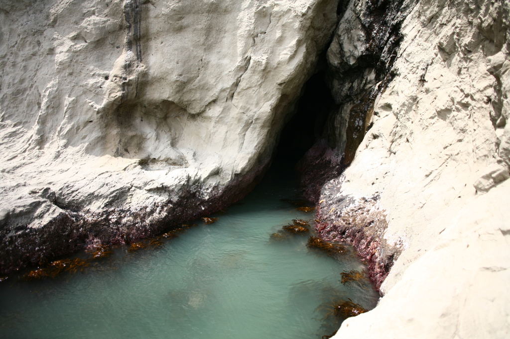 江ノ島逆回り散歩 洞窟