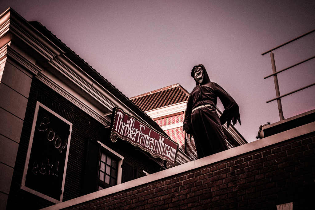 Weicome to Thriller town WHAHAHAHA！