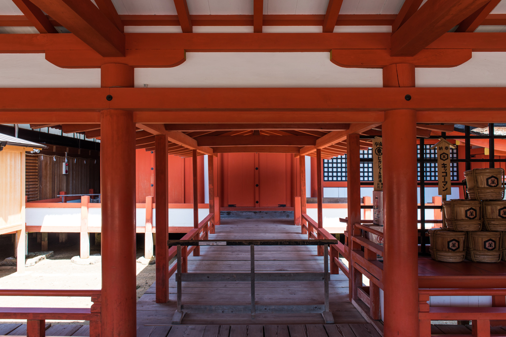 厳島神社の神殿