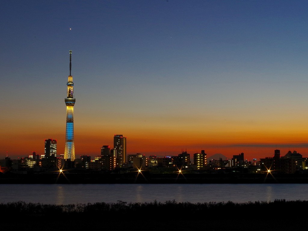 東京スカイツリー 富士山 金星 Tokyo Skytree Light Up By Asakusa Sora Id 写真共有サイト Photohito