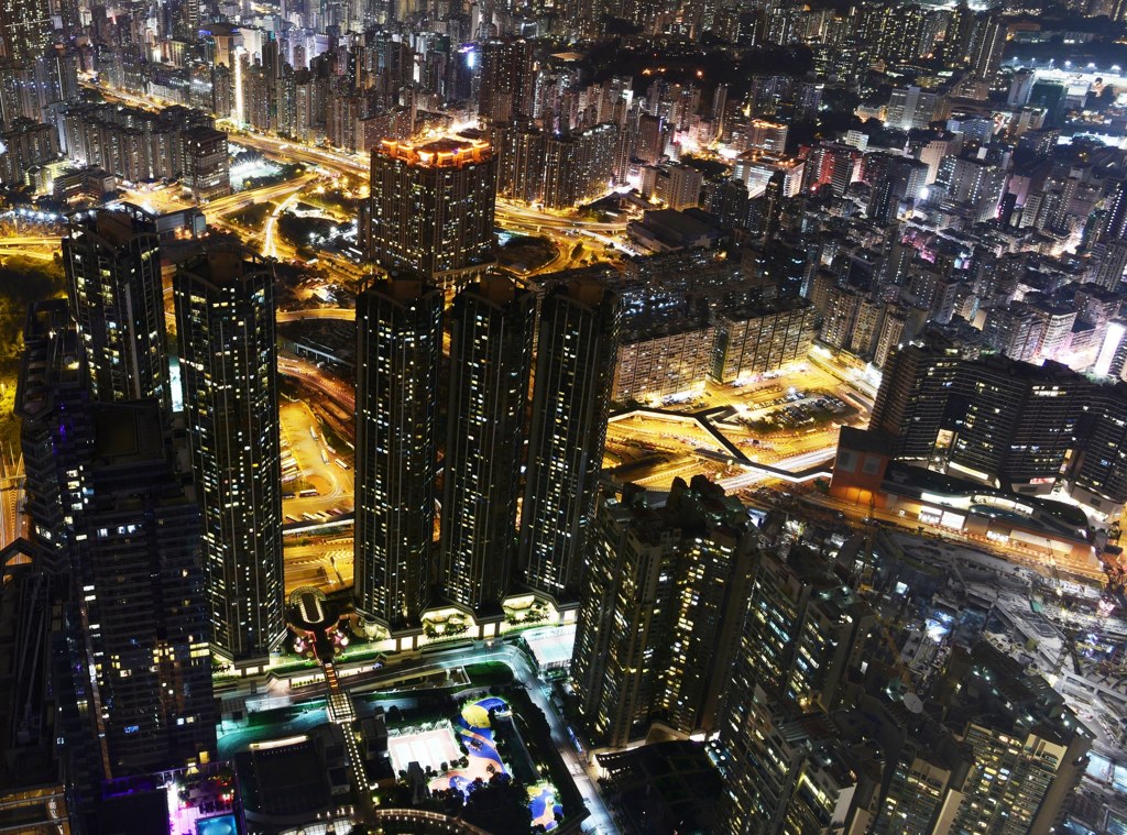 SKY100 night view