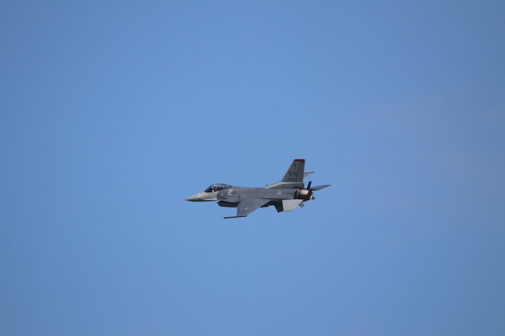 芦屋基地航空祭2016　Ｆ－１６　岩国基地から　8