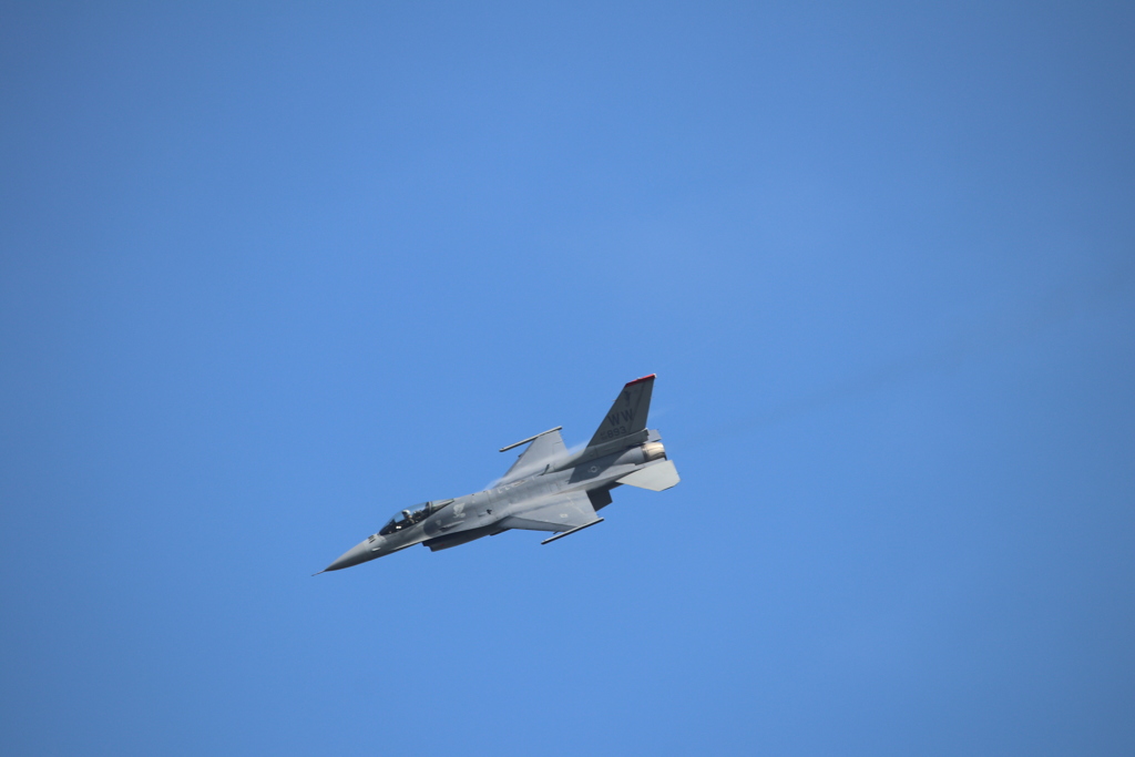 芦屋基地航空祭2016　Ｆ－１６　岩国基地から　3