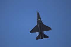 芦屋基地航空祭2016　Ｆ－１６　岩国基地から　2