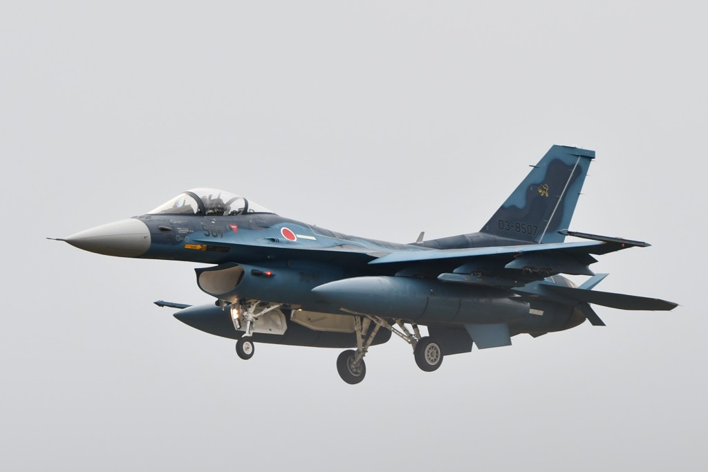 築城基地　Ｆ－２Ａ支援戦闘機　２０１７年１１月