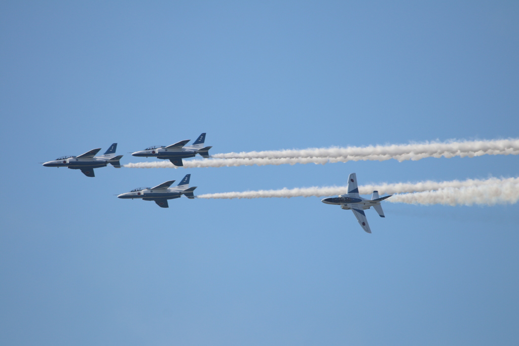 芦屋基地航空祭2016　ブルーインパルス　4
