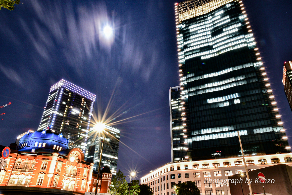 中秋の名月と東京駅